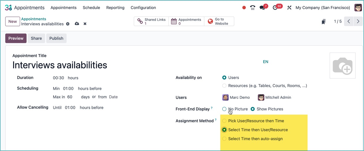 Giao diện chọn thời gian và người cho cuộc hẹn trực tuyến