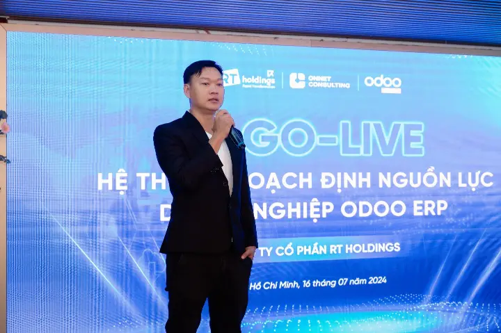 <span data-oe-model="blog.post" data-oe-id="223" data-oe-field="content" data-oe-translation-state="to_translate" data-oe-translation-source-sha="ba5e1c0ce503e6e4e1b9b261132b2729ae930d1a8b492d6df5347ab70d295d44" contenteditable="true">anh Võ Anh Minh - A1 Consulting phát biểu tại buổi lễ Go Live</span>